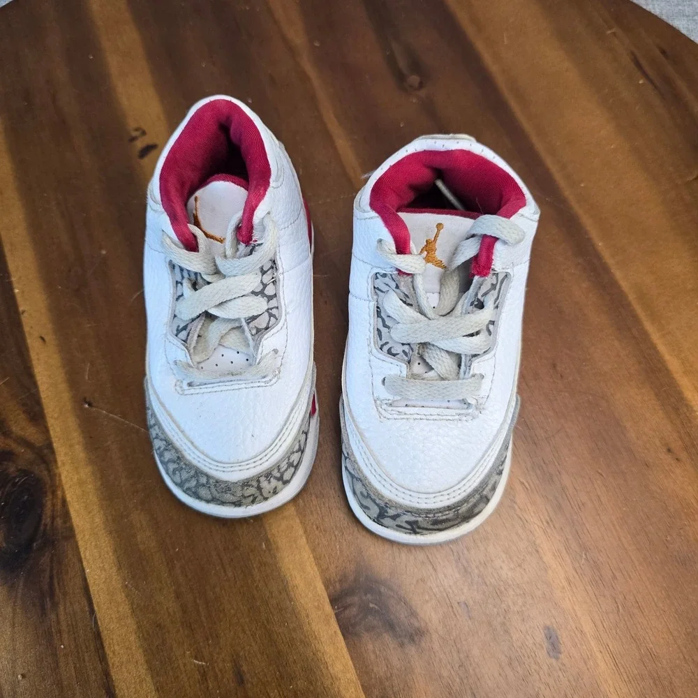 Jordan 3 Retro Cardinal Red Toddler Sneakers White Red 832033-126 Size 6C